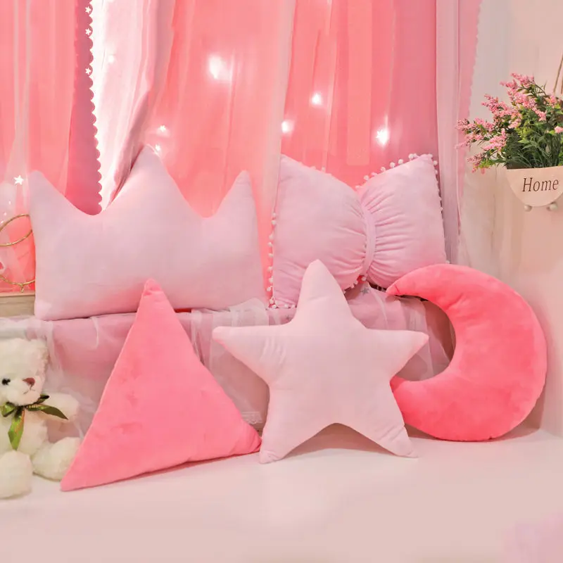 coussin de forme enfant