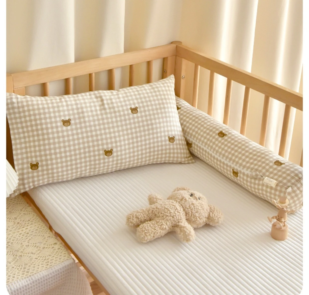 coussin doux pour lit de bébé
