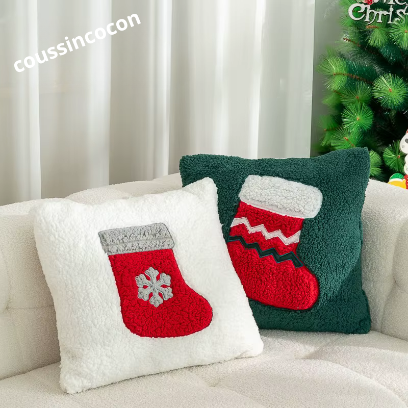 Coussin brodé ambiance Noël