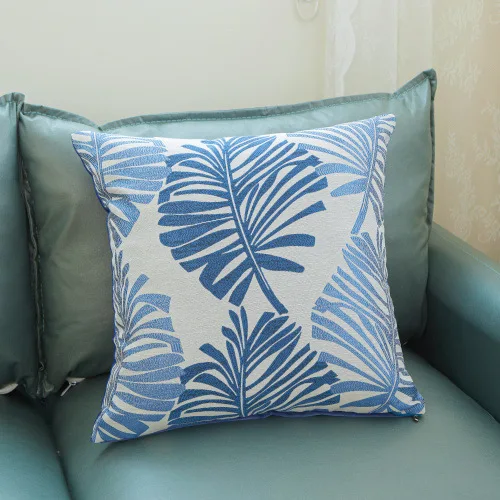 ambiance moderne coussin brodé