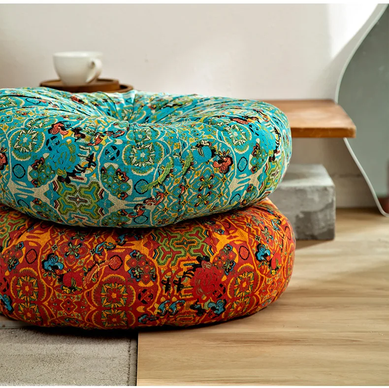 Coussin bohème en terrasse