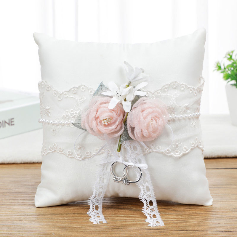 élégance coussin mariage
