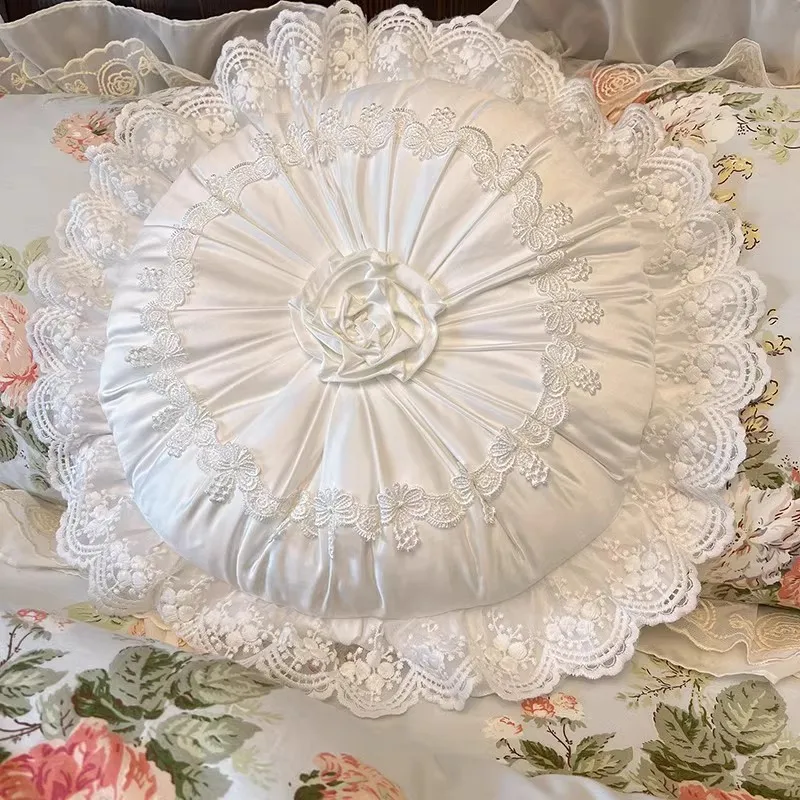 coussin coton dentelle