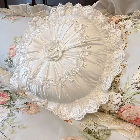 coussin rond brodé