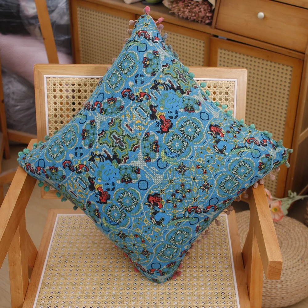 coussin rétro bohème
