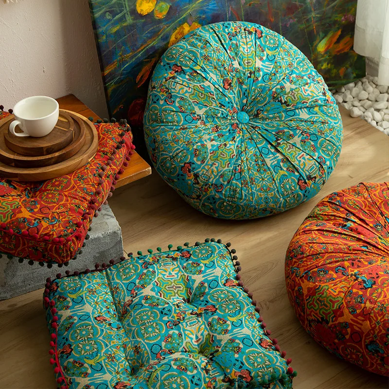 Décoration bohème avec coussin