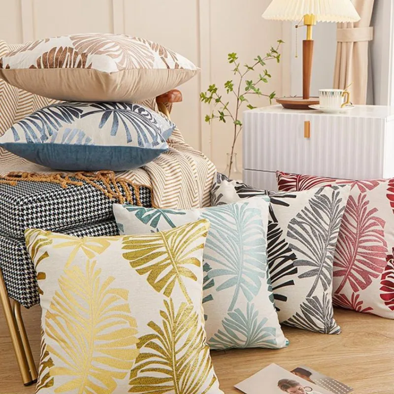 personnalisation espace coussin brodé