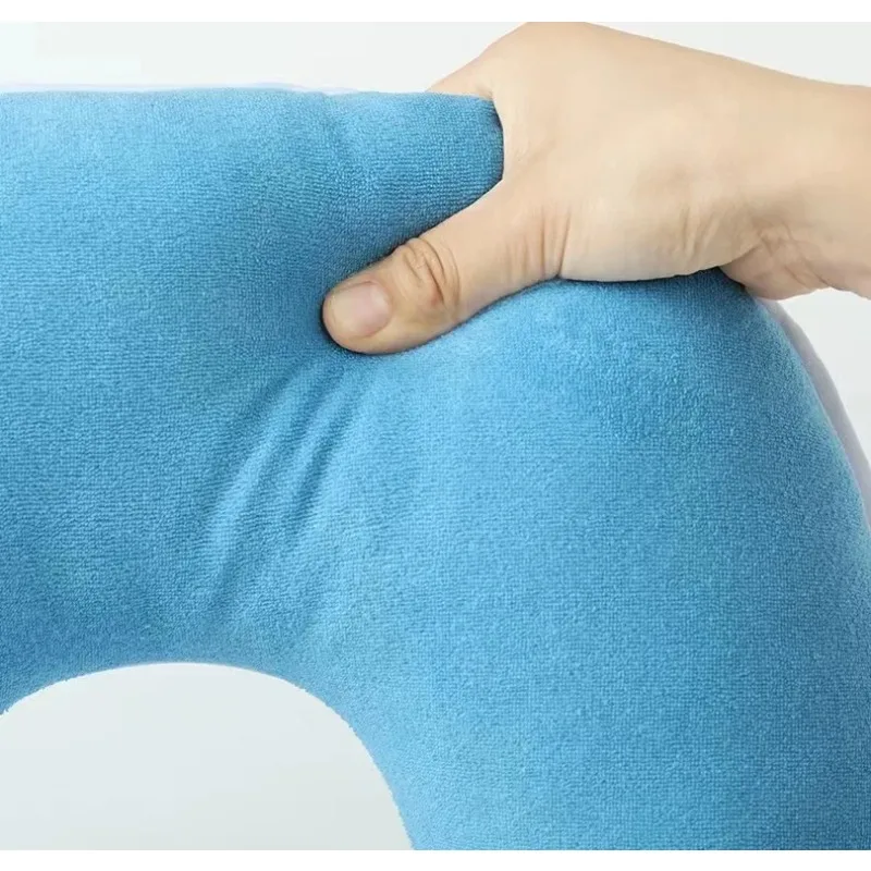 coussin ergonomique lit